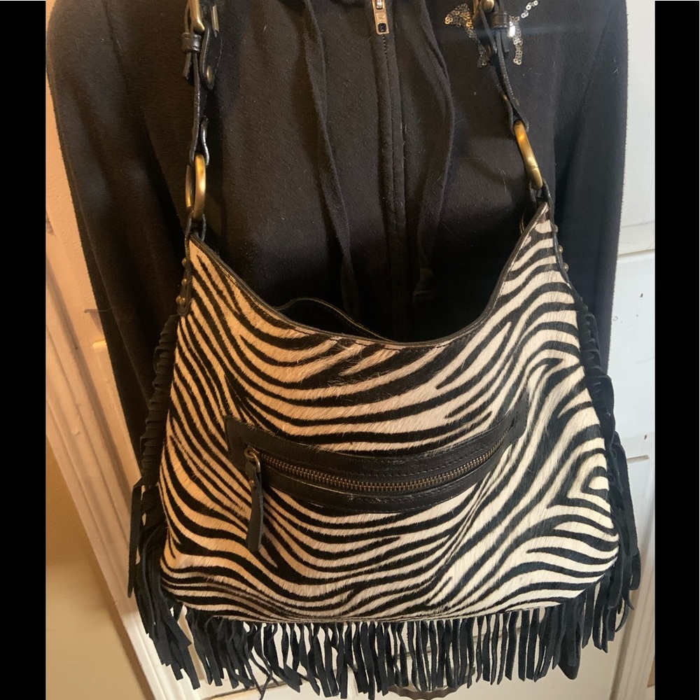 COPY - COPY - COPY - INNUE ITALIAN LEATHER FRINGE BAG